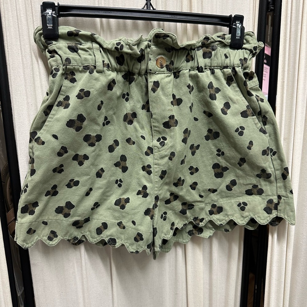 G.I.L.I. Olive and Black Floral High Waist Shorts